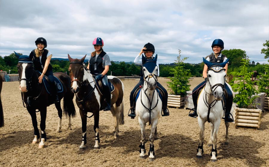 horseback-riding-and-english-camp-ireland